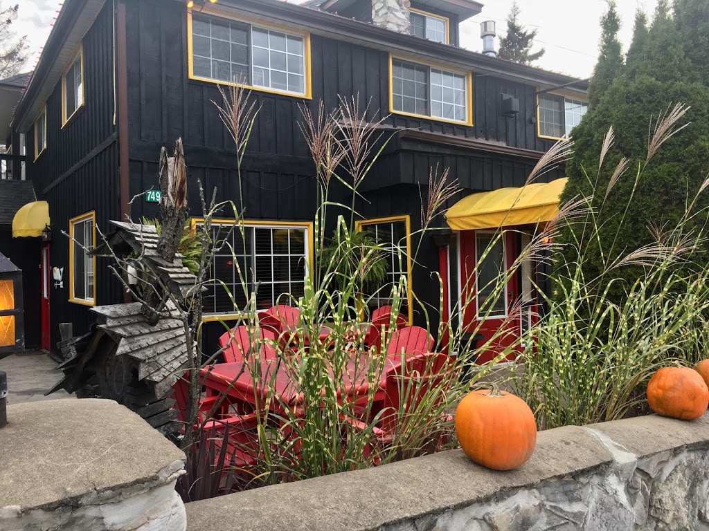 Riverside Inn | 7497 ON-35, Norland, ON K0M 2L0, Canada | Phone: (705) 454-1045