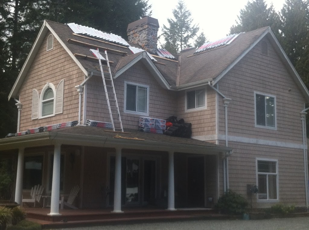 PW McCallum Roofing and roof repair | 309 Benhomer Dr, Victoria, BC V9C 2C7, Canada | Phone: (250) 884-0305