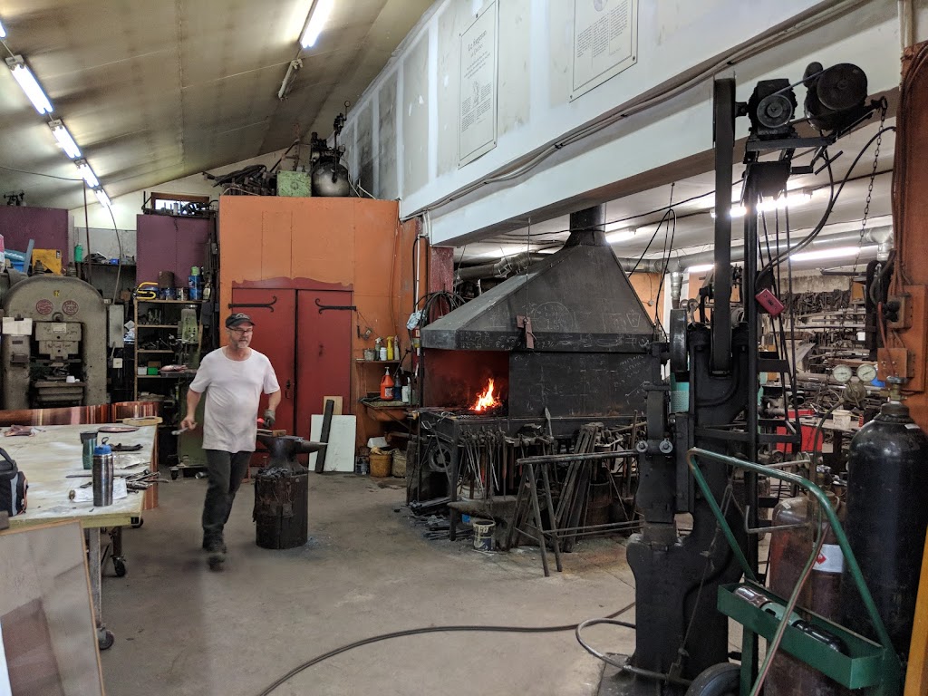 la | 7330 Chem. Royal, Saint-Laurent-de-lÎle-dOrléans, QC G0A 3Z0, Canada | Phone: (418) 828-9300