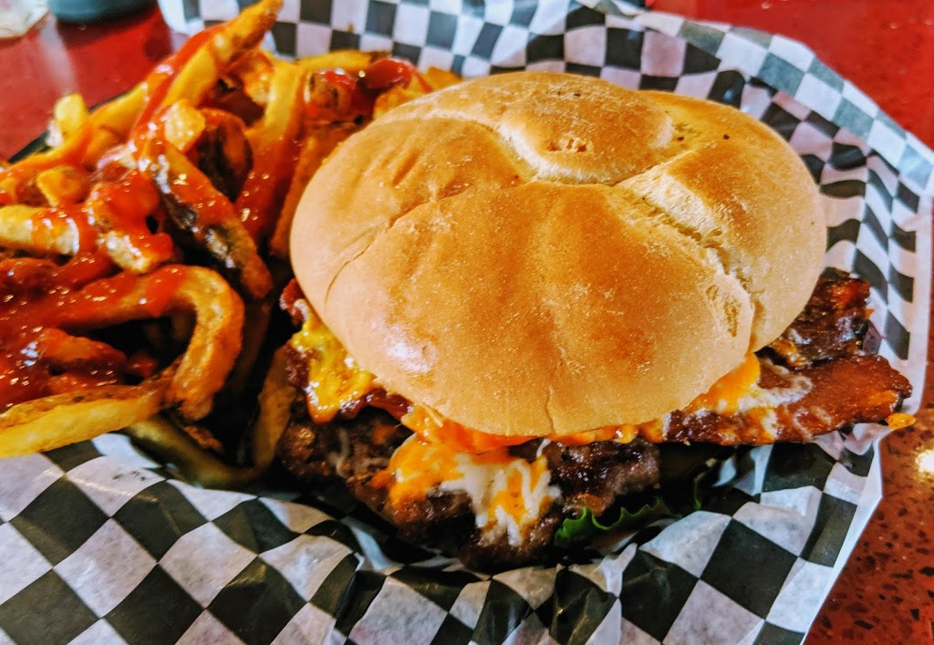 Jo Blos Bar & Grill | 231 St Paul St W, St. Catharines, ON L2S 2E3, Canada | Phone: (289) 362-5522