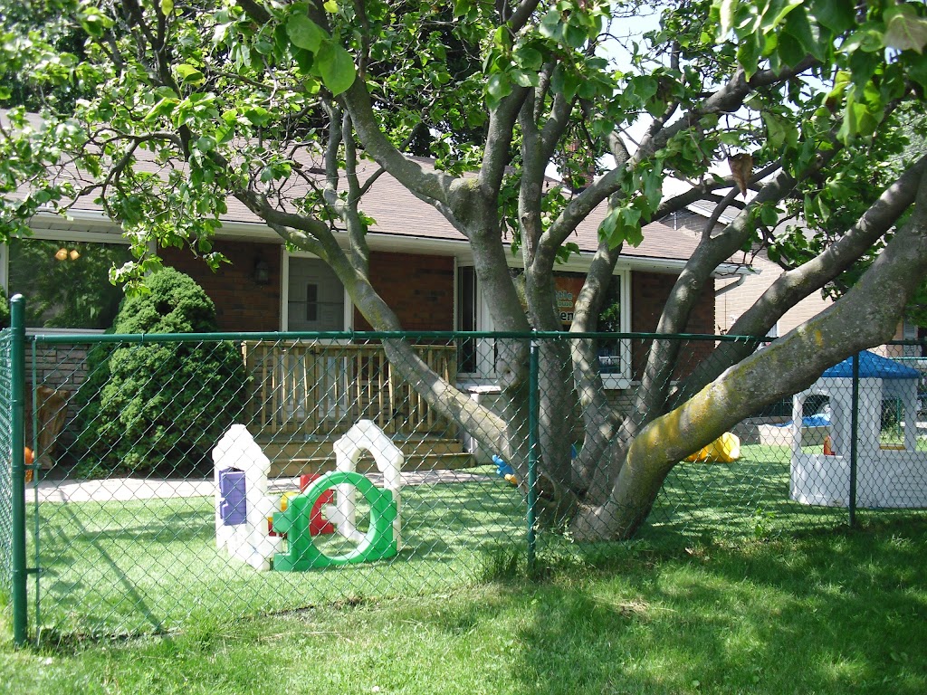 Little Learning House | 192 Allenby Ave, Hamilton, ON L9A 2V2, Canada | Phone: (905) 389-4933