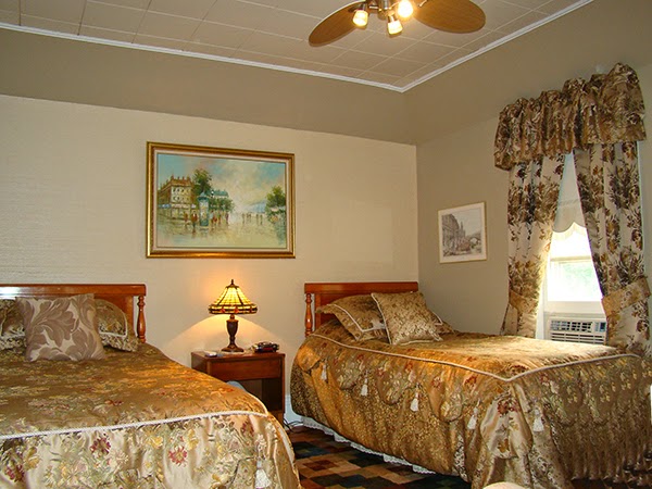 Grant House Bed & Breakfast | 447 North St, Beaverton, ON L0K 1A0, Canada | Phone: (705) 426-1296