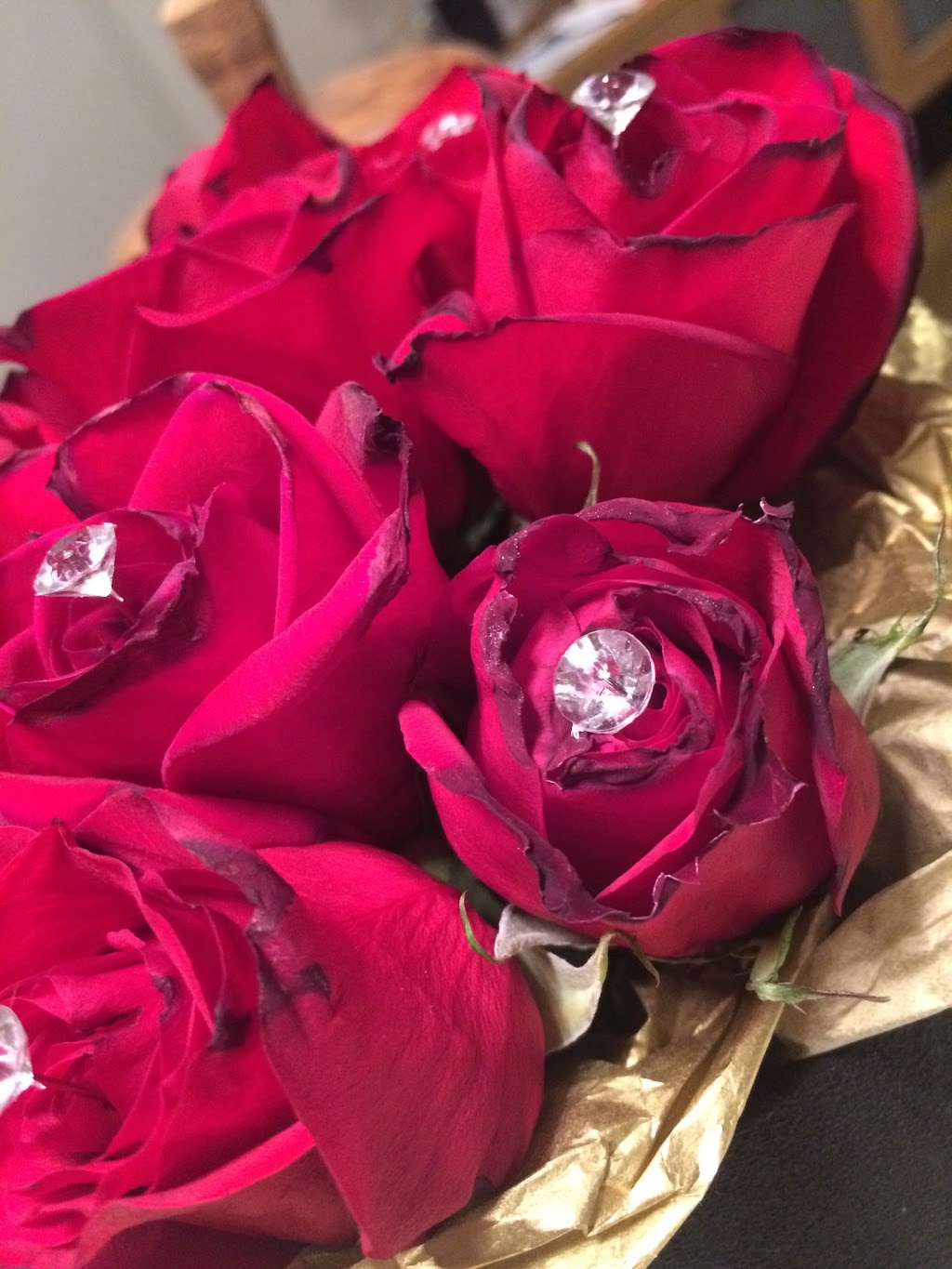 LuxFlowerBox | Luxury Flower Delivery | 630 Rivermede Rd #10, Concord, ON L4K 3M5, Canada | Phone: (647) 825-3543