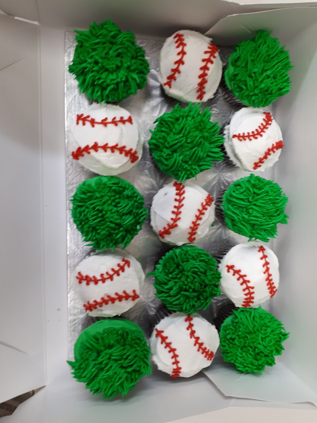 Weils Of Westdale Bakery | 981 King St W, Hamilton, ON L8S 1K9, Canada | Phone: (905) 527-6751