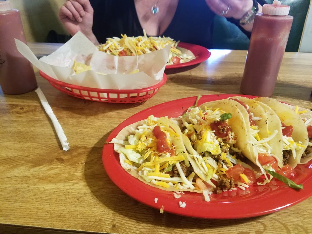 The Pepper Restaurant | 1735 24th St, Port Huron Charter Township, MI 48060, USA | Phone: (810) 662-3090