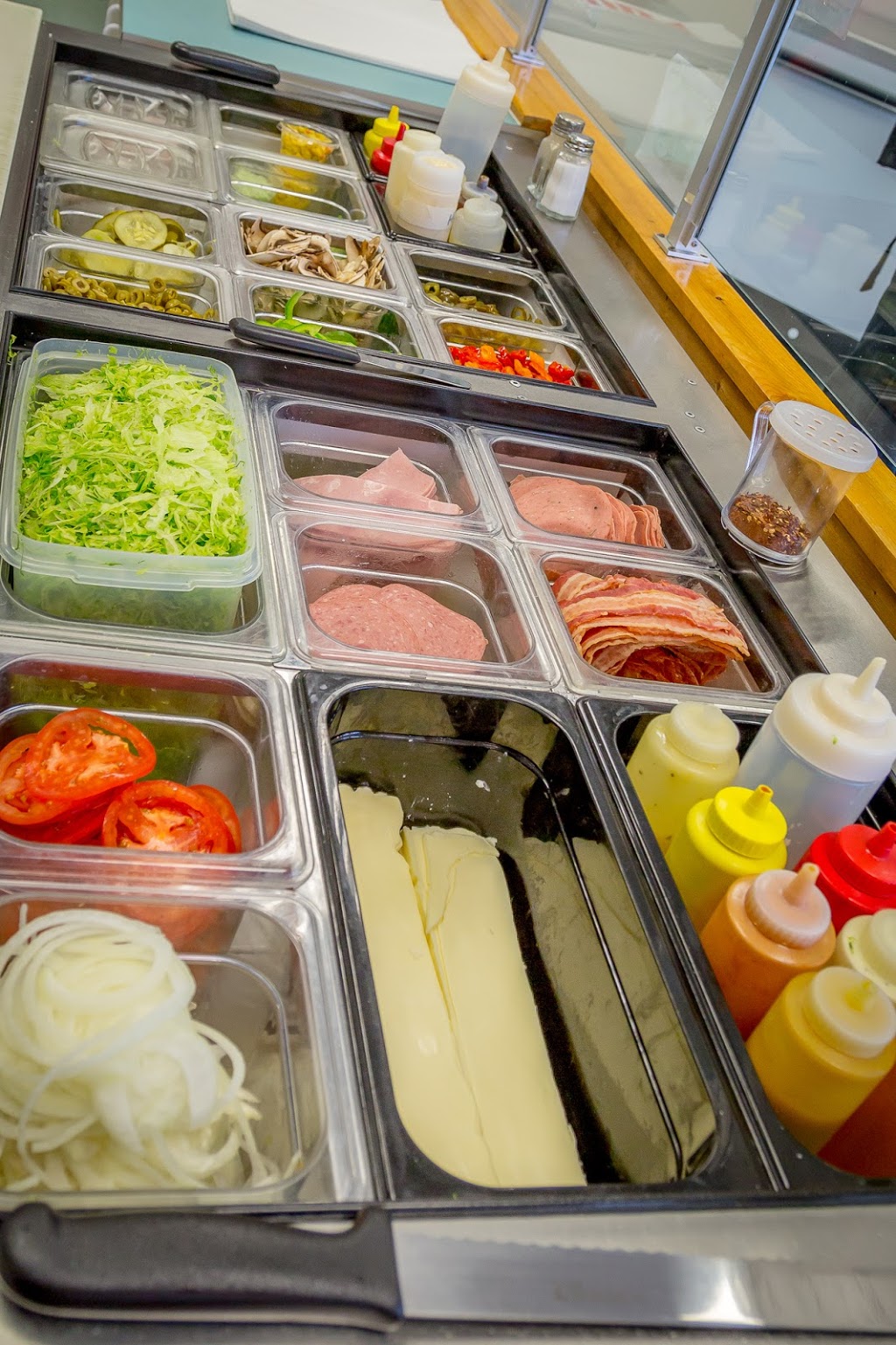 Subshack | 809 Victoria St N, Kitchener, ON N2B 3C3, Canada | Phone: (519) 747-9999