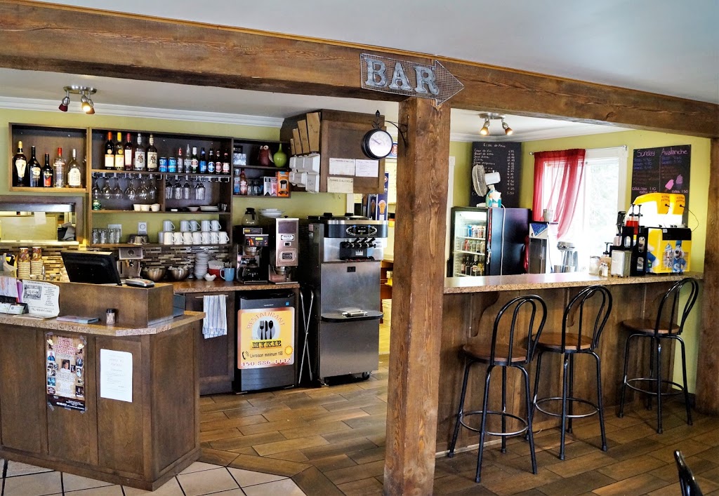 Restaurant Chez Mykie | 650 Route Saint-Joseph, Sainte-Émélie-de-lÉnergie, QC J0K 2K0, Canada | Phone: (450) 886-1142