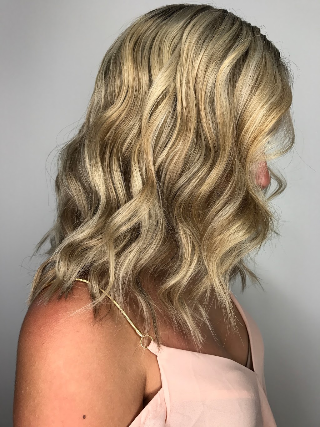 Washington House Salon | 990 Innisfil Beach Rd 2nd Floor, Innisfil, ON L9S 2B5, Canada | Phone: (705) 290-9274