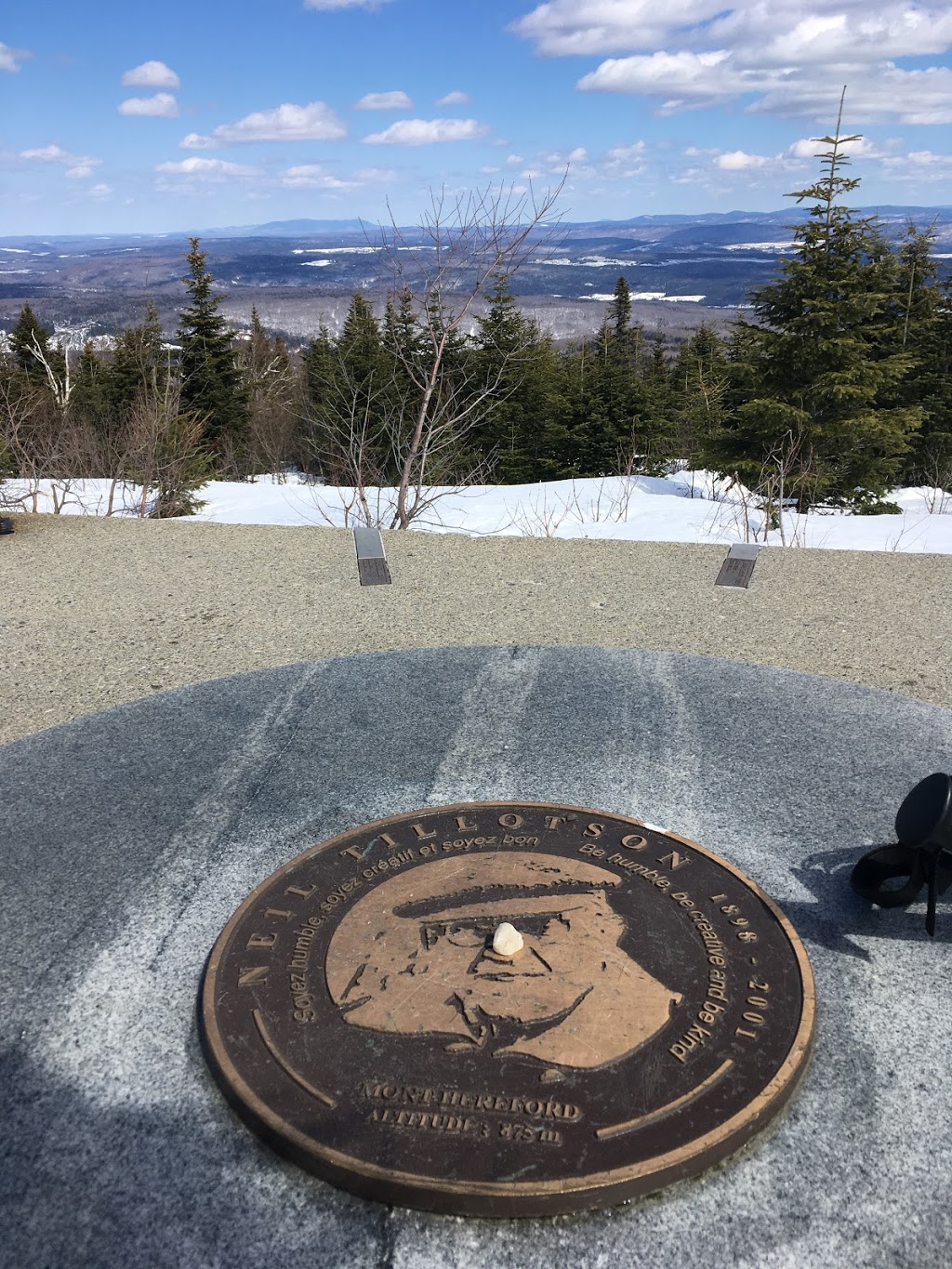 Stationnement Mont Hereford | 555 Chemin de Coaticook, East Hereford, QC J0B 1S0, Canada