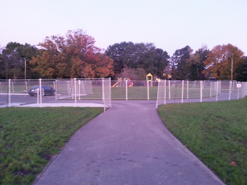 Bruce Reynolds Park | 2173 Springbank Rd, Mississauga, ON L5H 3N5, Canada