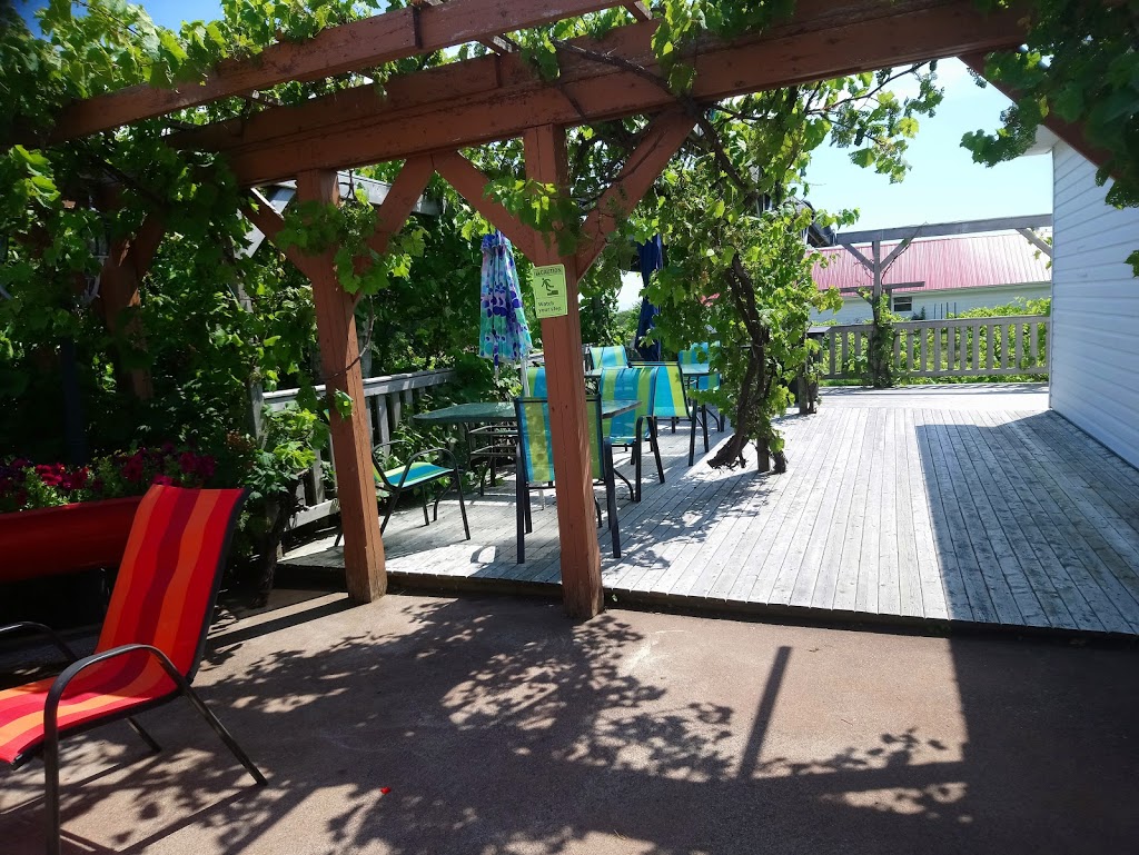 Winegarden Estate Ltd | 851, NB-970, Baie Verte, NB E4M 1Z7, Canada | Phone: (506) 538-7405