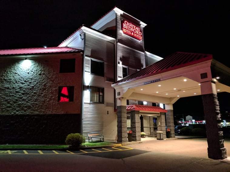 Château Bedford Hotel & Suites | 133 Kearney Lake Rd, Halifax, NS B3M 4P3, Canada | Phone: (800) 565-3086