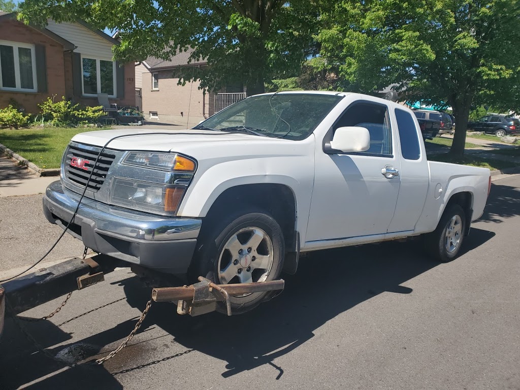 KW Scrap Car Removal Kitchener | 137 Ludolph St, Kitchener, ON N2R 0L9, Canada | Phone: (647) 625-8941