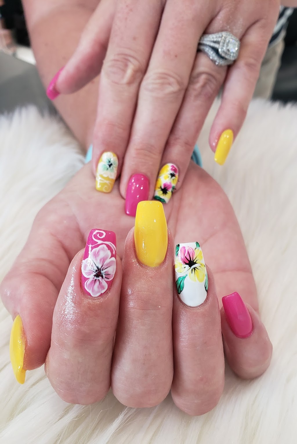 Allure Beauty Spa | 4815 Johnston Rd, Port Alberni, BC V9Y 5M2, Canada | Phone: (778) 419-4545