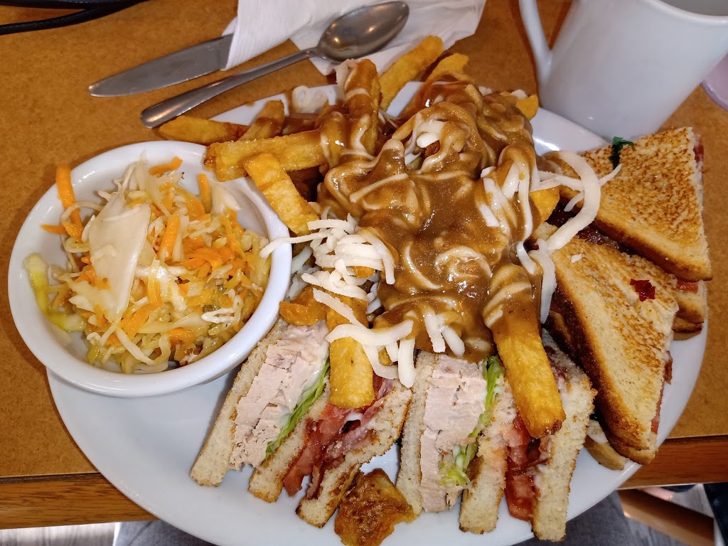 Georgian Family Restaurant | 401 Hume St, Collingwood, ON L9Y 1W7, Canada | Phone: (705) 446-0770