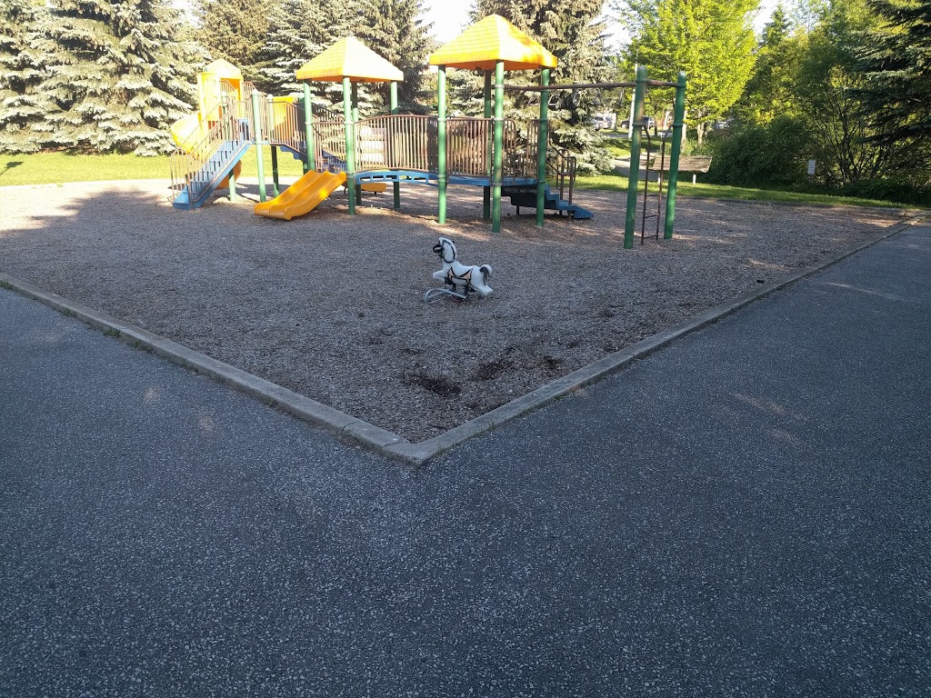 Lundy Park | Ballymore Dr, Aurora, ON L4G 7E5, Canada | Phone: (905) 727-1375