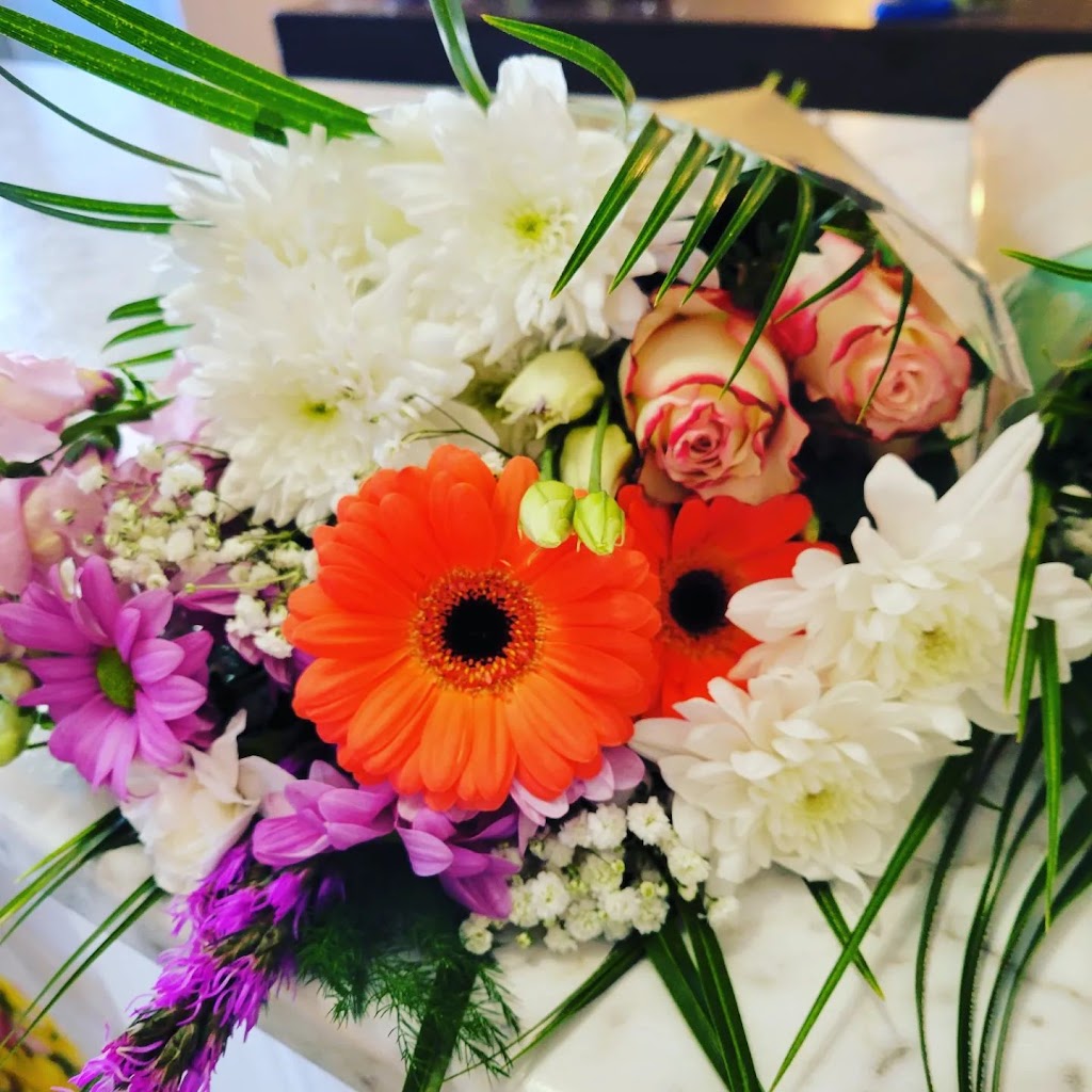 Florist In Thyme | 317 North East Point, Cape Sable Island, Barrington Passage, NS B0W 2P0, Canada | Phone: (902) 903-2374