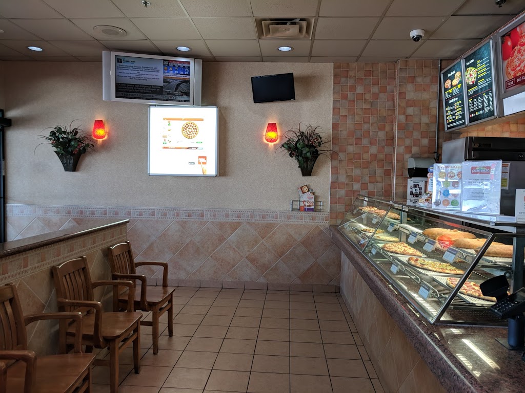 Pizza Pizza | 10737 Yonge St #9&10, Richmond Hill, ON L4C 9M9, Canada | Phone: (416) 967-1111