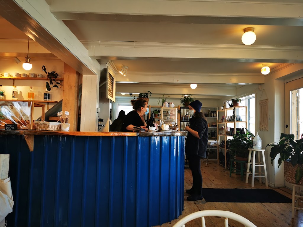 La Bine | 2966 Ch Sainte-Marie, Mascouche, QC J7K 1N7, Canada | Phone: (450) 474-0955