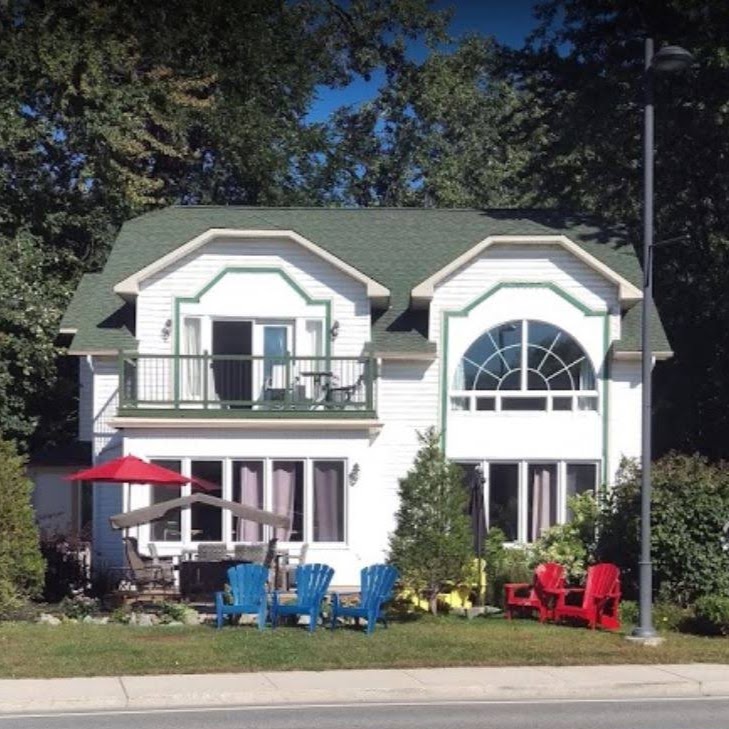 Kokomo Inn aux Berges des Outaouais | 1175 Rue Jacques-Cartier, Gatineau, QC J8T 2W3, Canada | Phone: (819) 561-5241