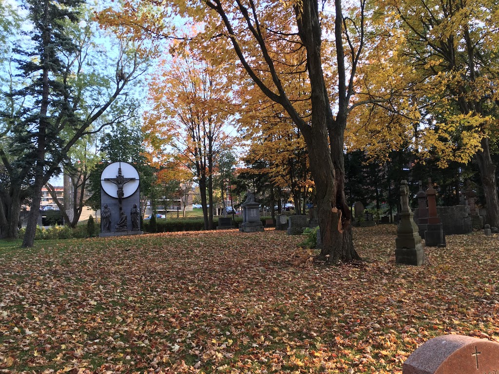 Cimetière Notre-Dame-de-Belmont | 701 Avenue Nérée-Tremblay, Québec, QC G1N 4R8, Canada | Phone: (418) 527-2975