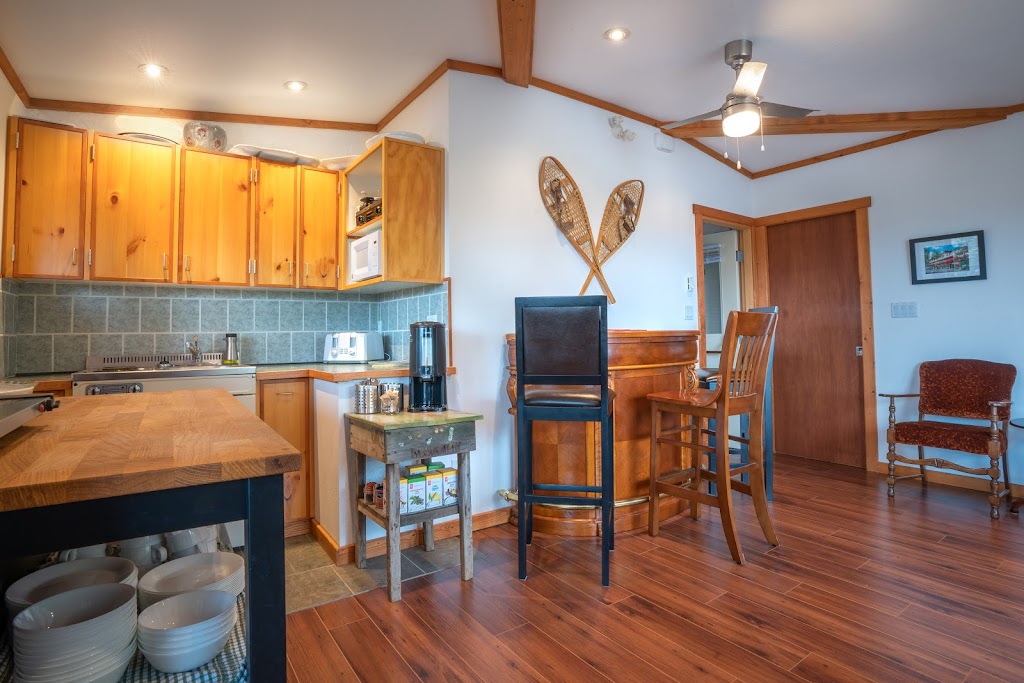 The Gateway | 4992 BC-93, Radium Hot Springs, BC V0A 1M0, Canada | Phone: (250) 347-9655