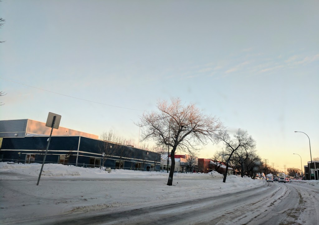 Glenlawn Collegiate | 770 St Marys Rd, Winnipeg, MB R2M 3N7, Canada | Phone: (204) 233-3986