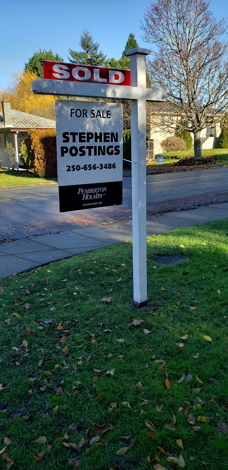 - STEPHEN POSTINGS - Victoria Real Estate | 2360 Beacon Ave, Sidney, BC V8L 1X3, Canada | Phone: (250) 812-3838