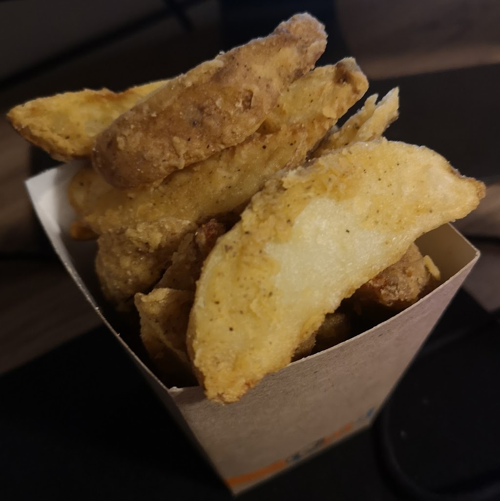 Mary Browns Chicken | Centrum Shopping Centre, 400 Earl Grey Dr, Kanata, ON K2T 1B9, Canada | Phone: (613) 592-2132