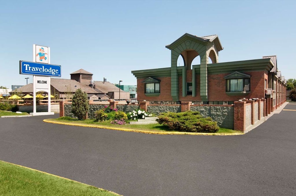 Travelodge by Wyndham Calgary South | 7012 Macleod Trail S, Calgary, AB T2H 0L3, Canada | Phone: (403) 253-1111
