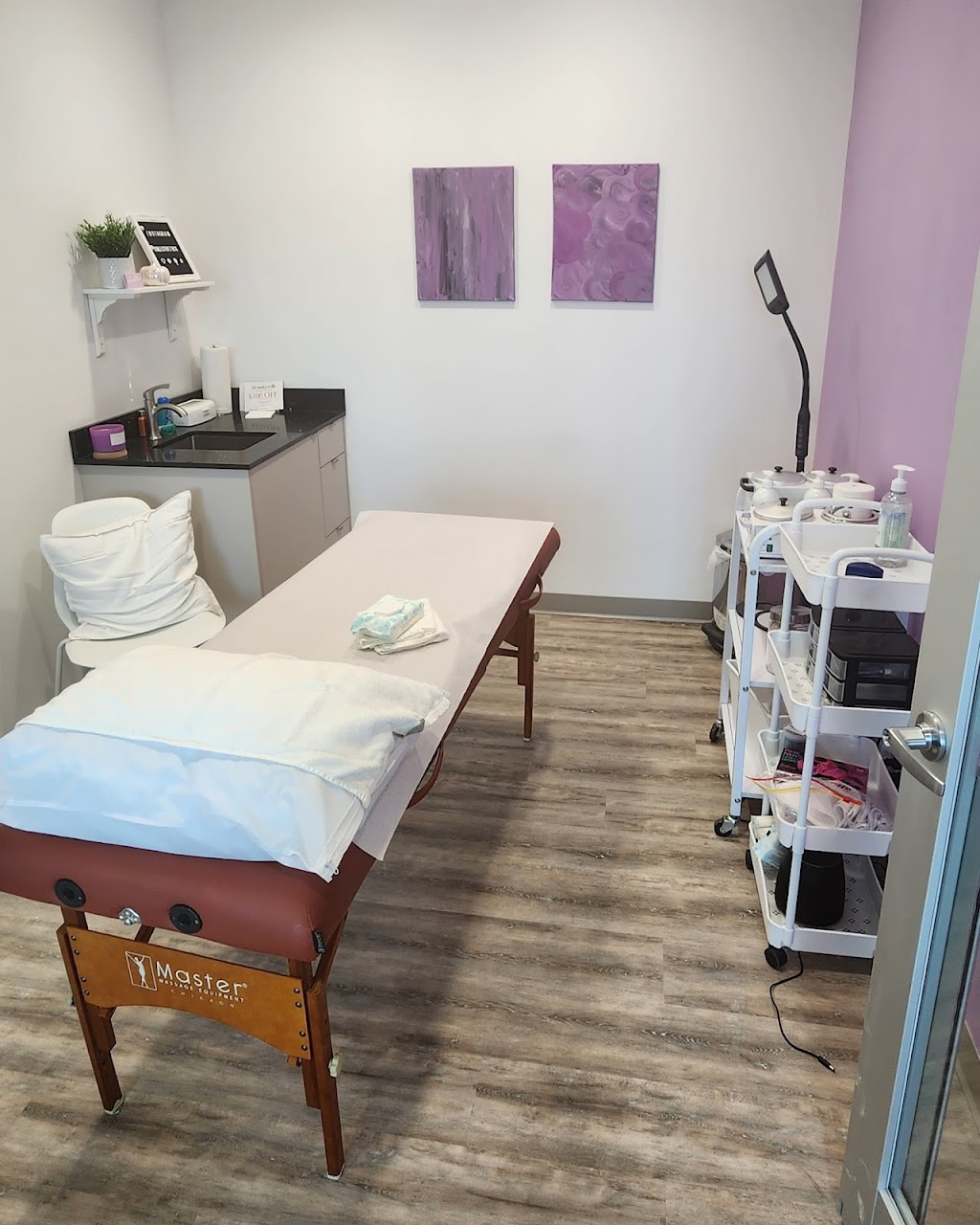 KNL Esthetics | 2414 16 Ave NW #350, Calgary, AB T2M 0M5, Canada | Phone: (403) 519-0413