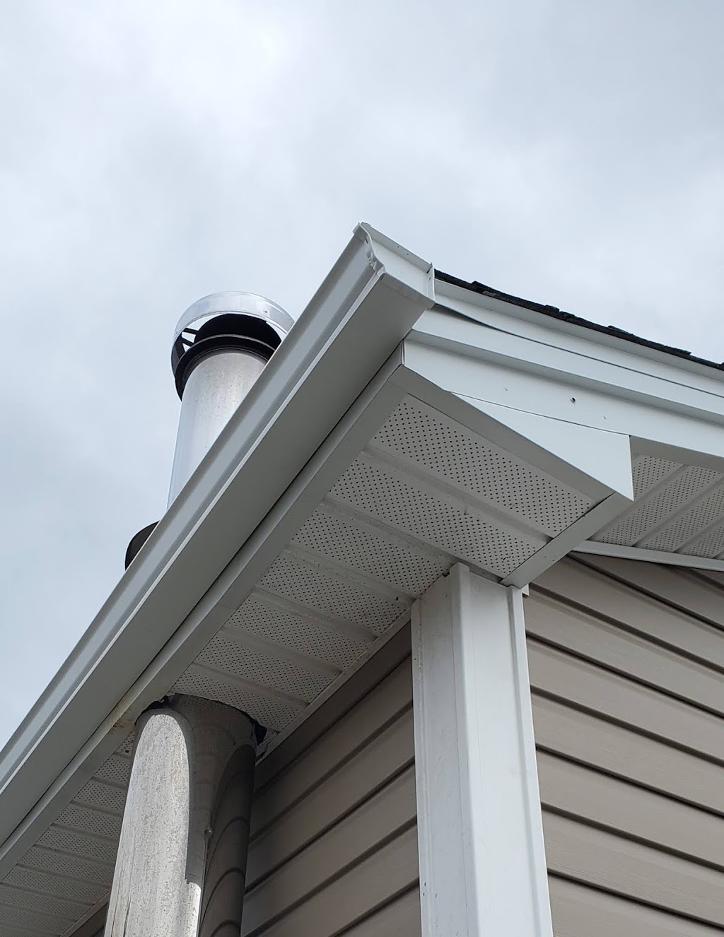 Northern Seamless Gutters | 181 Herring Cove Rd Suite 201, Halifax, NS B3P 1K9, Canada | Phone: (902) 817-0801