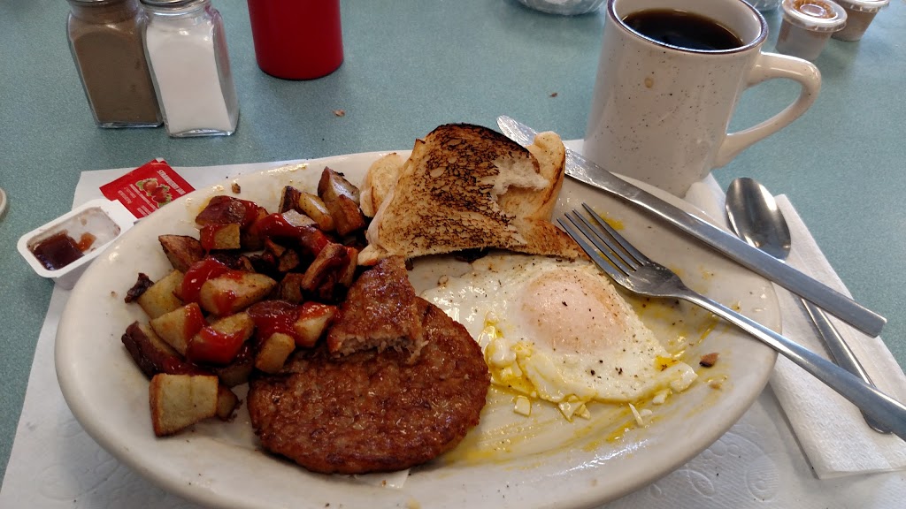 Leonards Cherry-Knoll Restaurant | 5676 US-11, Burke, NY 12917, USA | Phone: (518) 483-6688