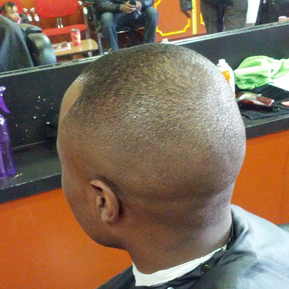Clubhouse Barbershop | hair care | 4504 118 Ave NW #4502, Edmonton, AB T5W 1A9, Canada | 7806606167 OR +1 780-660-6167