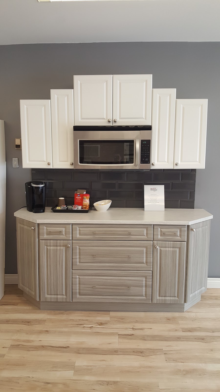 Red Brick Kitchens and Bath | 54 Queen St W, Elmvale, ON L0L 1P0, Canada | Phone: (705) 515-0133