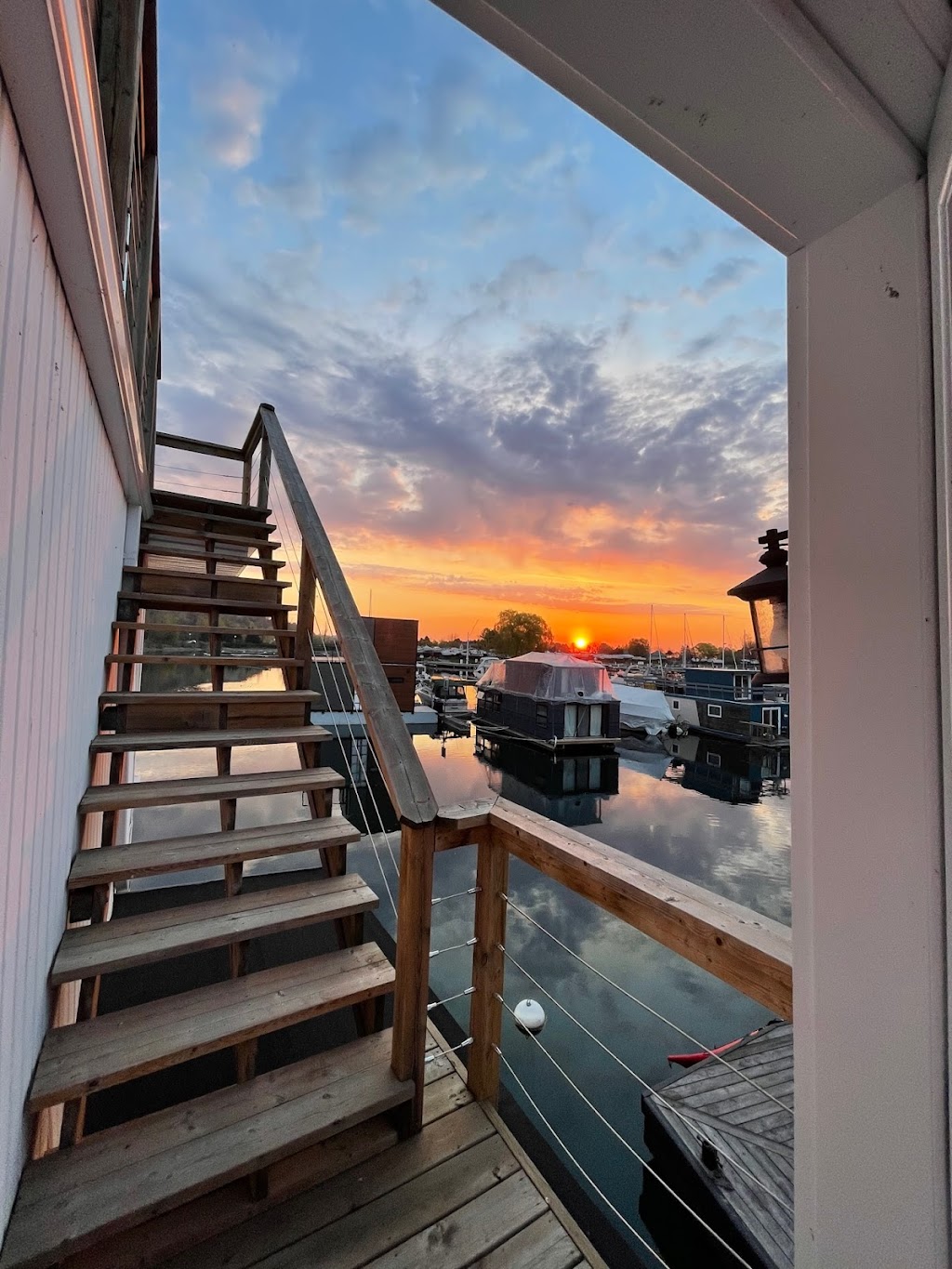 Toronto Floating Homes | 1 Brimley Rd S, Scarborough, ON M1M 3W3, Canada | Phone: (437) 221-4692