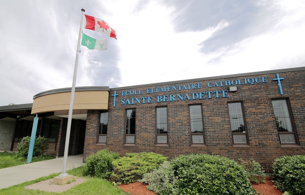 St. Bernadette Catholic Elementary School | 3781 Sixth St, Gloucester, ON K1T 1K5, Canada | Phone: (613) 521-0875