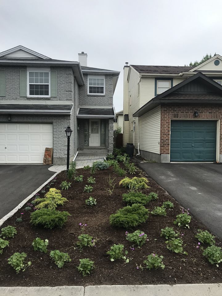 Hansen Landscaping Lawn And Gardens Ltd | 2729 Stevenage Dr, Ottawa, ON K1G 3N2, Canada | Phone: (613) 260-8175