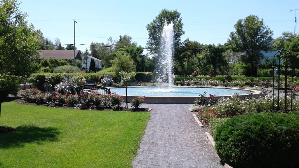 House and Gardens Antoine Lacombe | 895 Rue de la Visitation, Saint-Charles-Borromée, QC J6E 7Y8, Canada | Phone: (450) 755-1113