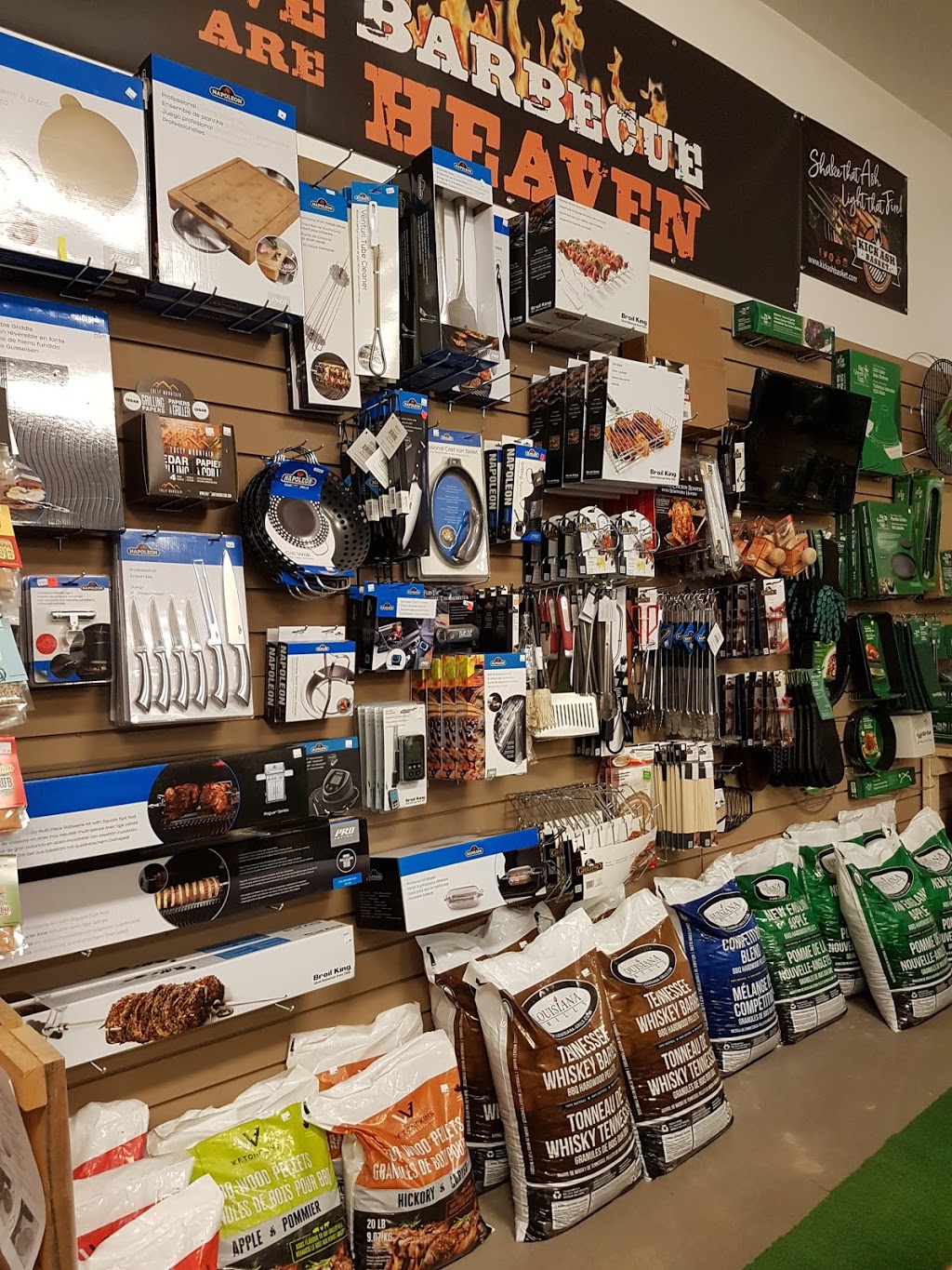 Barbecue Heaven | 16 Hub Centre Dr, Upper Onslow, NS B6L 0E2, Canada | Phone: (902) 843-4030
