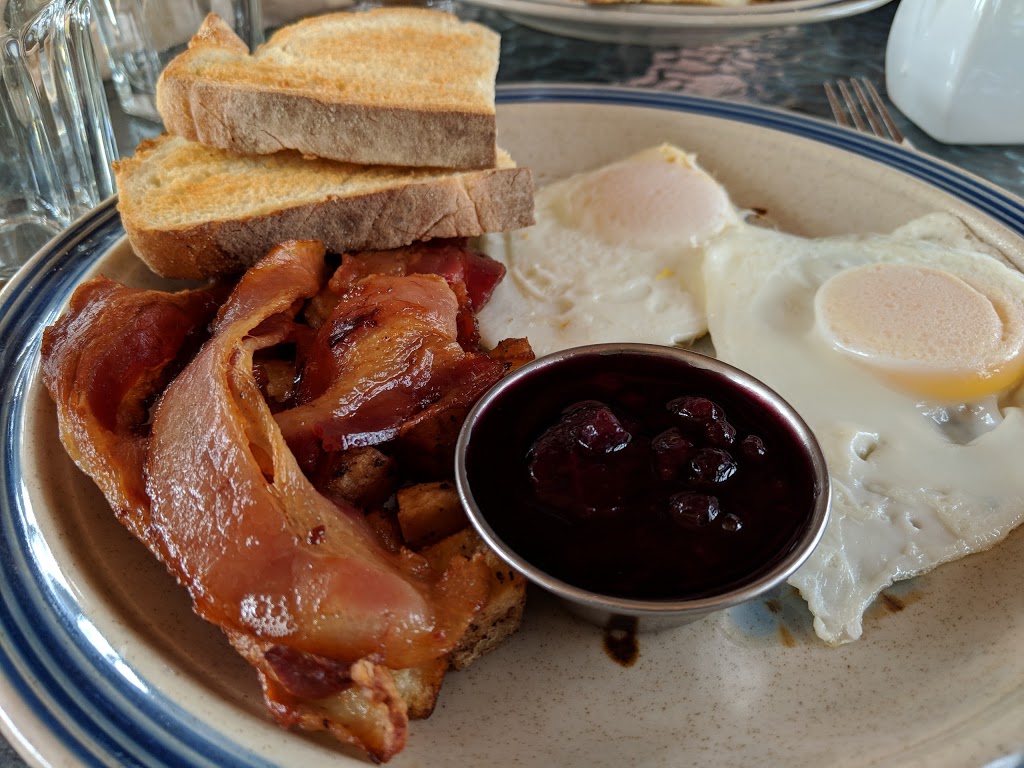 Café OMarguerites | 12 Chemin de Ste Marguerite, Sainte-Marguerite-du-Lac-Masson, QC J0T 1L0, Canada | Phone: (450) 228-4888