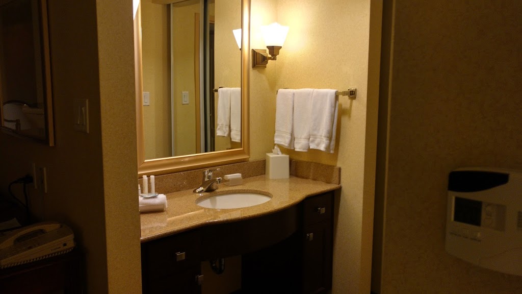 Homewood Suites by Hilton Toronto-Mississauga | 6430 Edwards Blvd, Mississauga, ON L5T 2Y3, Canada | Phone: (905) 564-5529