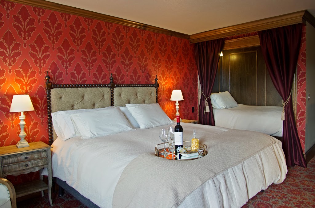 The Mill Inn | 655 Front St #8, Lynden, WA 98264, USA | Phone: (360) 684-4341