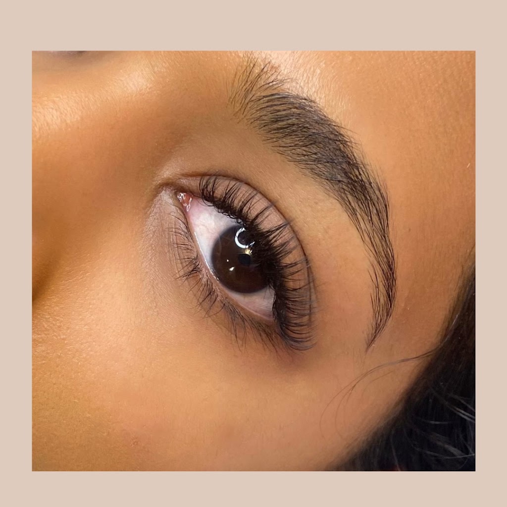 Shev Lash Studio | 110 Riverside Dr Unit 103, London, ON N6H 4S5, Canada | Phone: (519) 639-1076