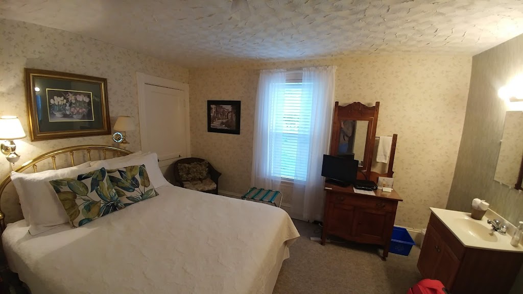 Bayside Inn Bed & Breakfast | 115 Montague Row, Digby, NS B0V 1A0, Canada | Phone: (888) 754-0555