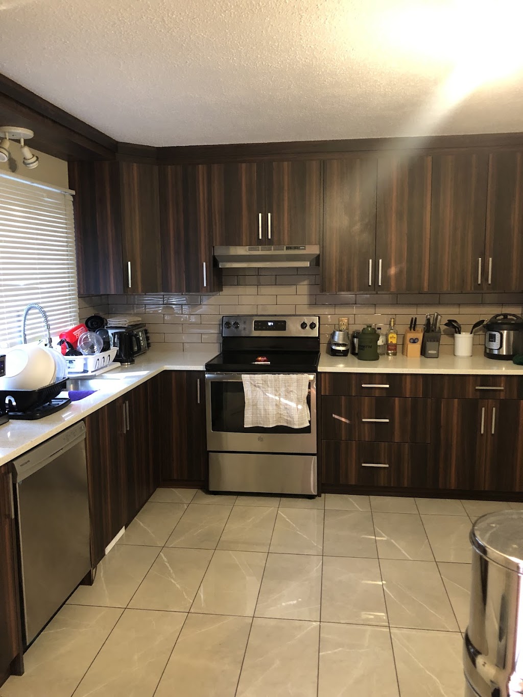 Happy Hearts Premium Cleaning Company | 4045 74 Ave SE #6, Calgary, AB T2C 4E3, Canada | Phone: (403) 466-3013