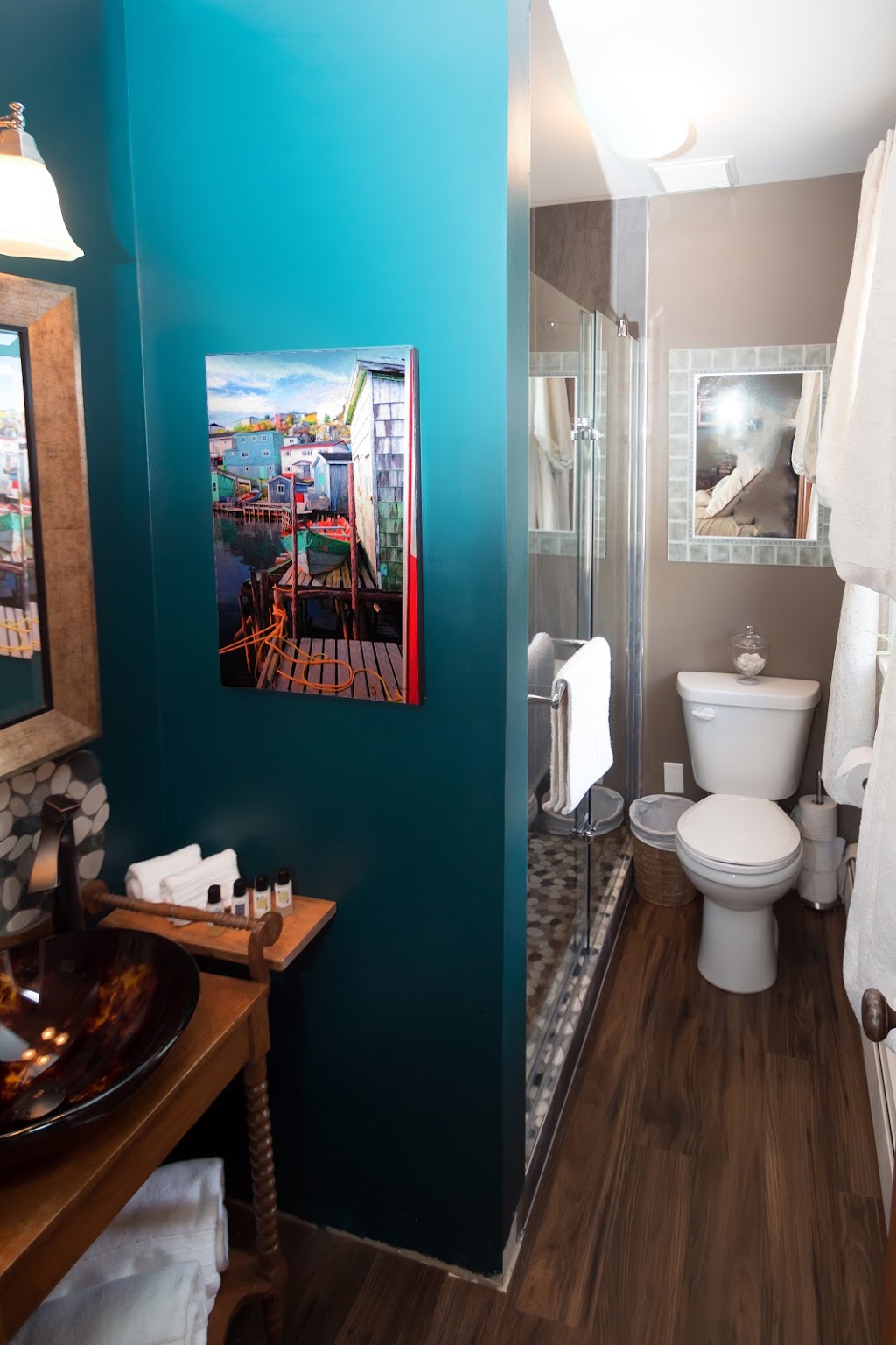 Tobas Bed and Breakfast | 4952 NS-332, East LaHave, NS B4V 0V6, Canada | Phone: (833) 862-2722