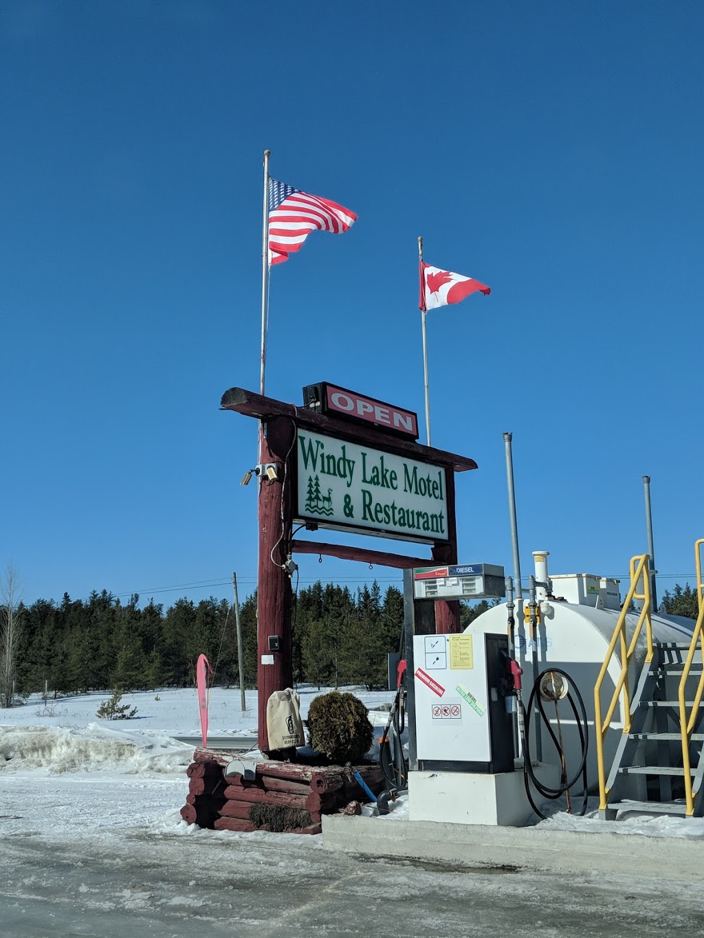 Windy Lake Motel & Restaurant | Hwy 144 North, Levack, ON P0M 2C0, Canada | Phone: (705) 966-3967