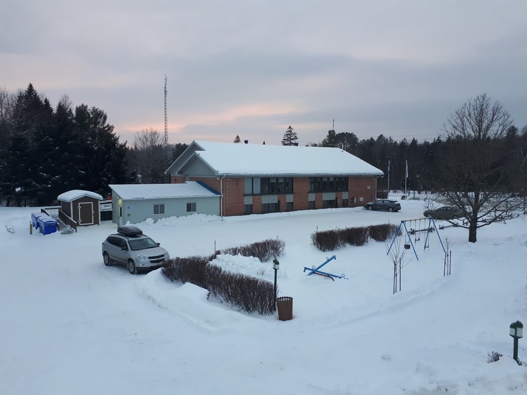 Hôtel de ville de Macaza | 53 Rue des Pionniers, La Macaza, QC J0T 1R0, Canada | Phone: (819) 275-2077