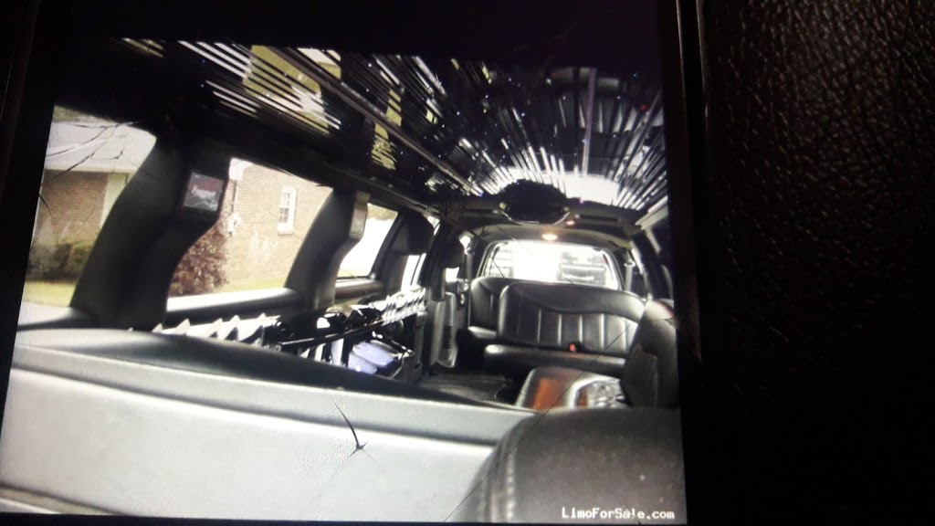 Toronto Airport Stretch Limo. Ca | 43 Bellwood Dr, Whitby, ON L1N 2E3, Canada | Phone: (866) 822-8603
